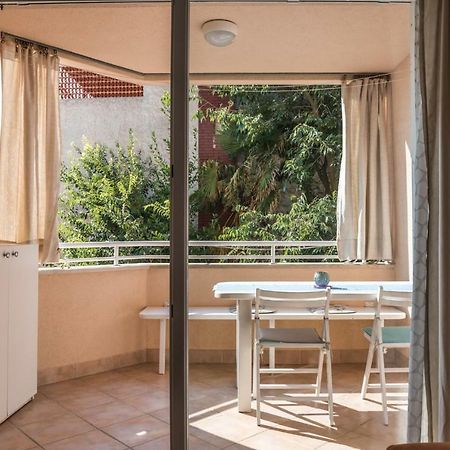 Apartment Dina Медулин Екстериор снимка